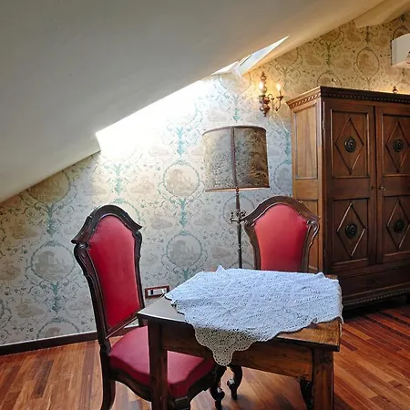 Bed and breakfast White House